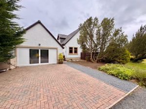 Photo 32- click for photo gallery